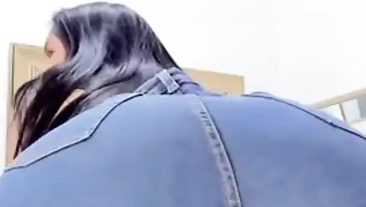 Yeni şortum üzerimde çok küçük 2