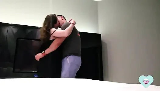 Bir Cancun otelindeki ilk tinder randevusunda seks ve döllemeyle bitiyor