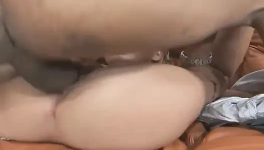 Büyük 2_sexy büyük memeli sarışın hatun ofiste büyük siyah yarağın tadını çıkarıyor