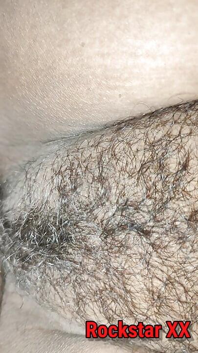Seksi kız büyük memeli kız arkadaş sikişiyor
