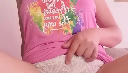 Sabah seksine gitmeden önce amımı parmaklıyorum