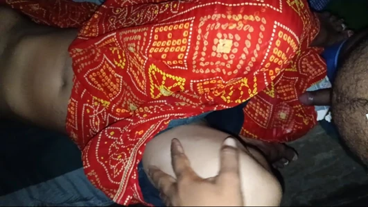 Pati Se Phele Sasur Chad Gaya Lagta hai Pati Me Wo Desi Wife First NightBaat Nahi Hai Isliye Uske Baap Se Khud Rahi