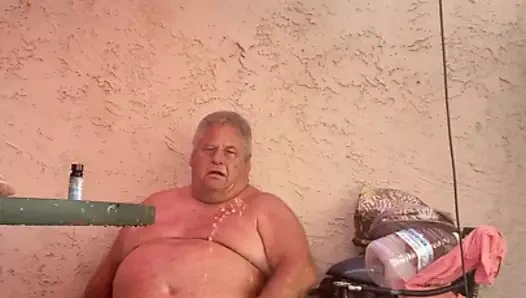 Bütün bir fincan kahve aka ps işemek partisi