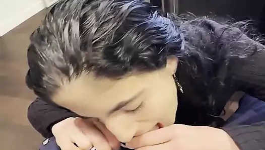 Lezzetli iş yemeği - iş arkadaşı sikişiyor ve döl yutuyor - Vanessa Cliff