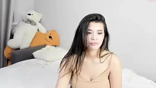 Asya kız ile büyük memeler sevmek seks oyuncaklar