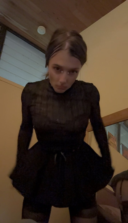 Odamda oynuyorum