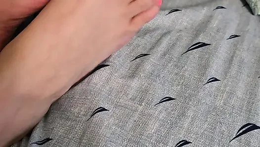 Sadece latin orta yaşlı seksi kadının güzel ayaklarına hayran