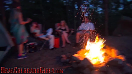 Sikiş başlamadan önce tekmele