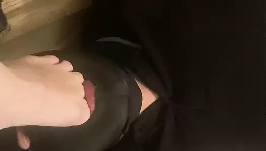 Ayaklarıma tap ve ayak parmaklarımı temizle