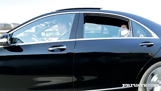 Seksi Lexi Dona bu bakış açısı seks kasetinde her yere fışkırtıyor