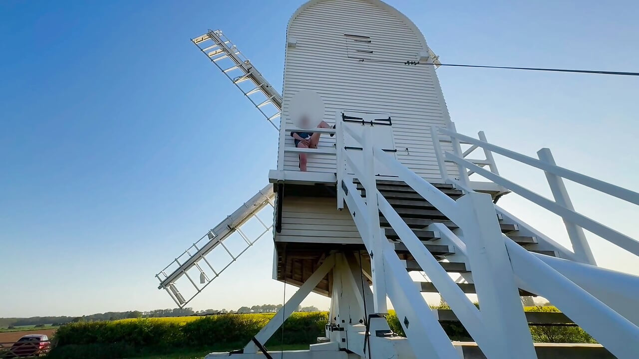 Windmill'de dışarıda mastürbasyon