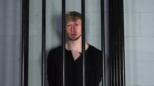 Sıcak zencefil kas damızlık bağladı, çırpılmış ve sağılmış - gay bdsm