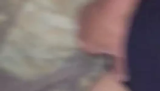 Benim külot ve benim göğüsler benim kedi gösteriliyor