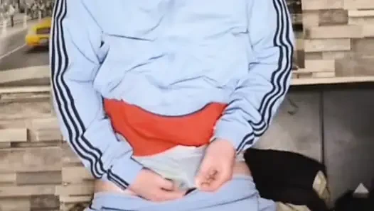 Baby Blue Boy mastürbasyon yapıyor