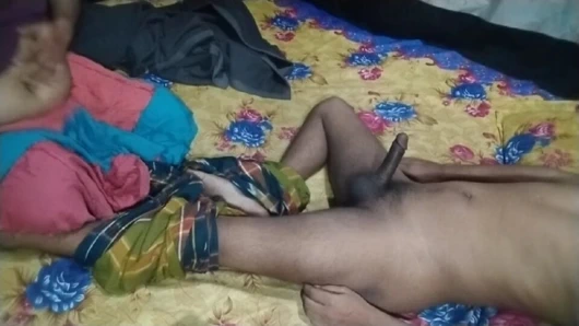 Kocası xxx videoda büyük memeli karısını sikiyor - karısını paylaşıyor