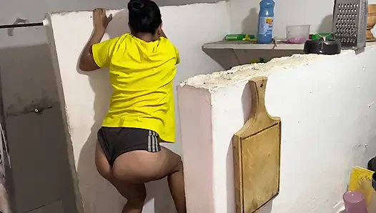 Gerçek video, arkadaşımın erkek arkadaşını mastürbasyon yapıyorum