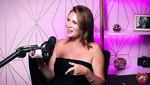 Holly Johnston: Annelerin Onlyfans'a hükmetmelerinin gerçek nedeni