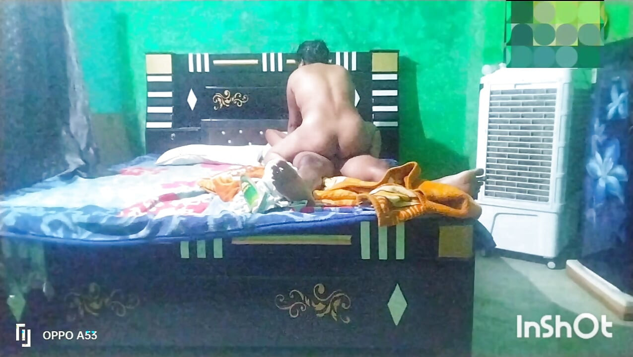 Hot khushi bhabhi ne mujhe leta ke sucka aur chudai kiya