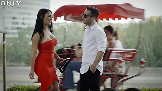 Honey Demon ve Raul Costa ile ayak sikişi