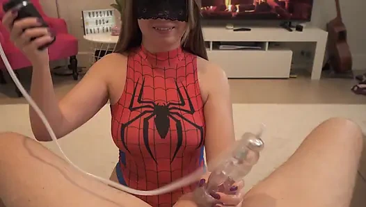 İtaatkarım için yeni oyuncak aldım