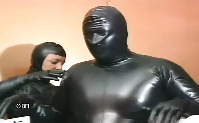 Sahibe jeannet sm stüdyosu.