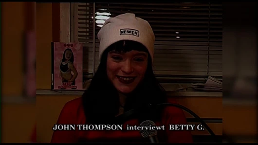 Ggg - Betty sperm mutluluk içinde! Yüze boşalma grup seks seansı!