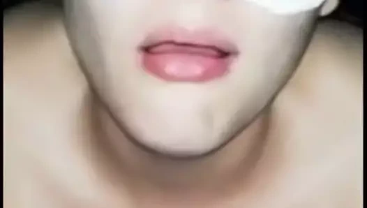 Latin kadın seks yaparken yüzünü gösteriyor - harika büyük bir götü var