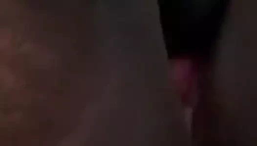 Sıkı amcık büyük yarak için hazır