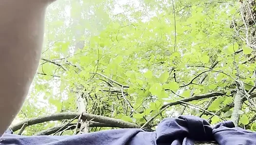 İri güzel kadın açık havada dudak oyunu derlemesi