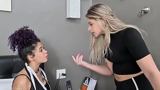 Karışık hakimiyet ayakları ve göt mega kızları - tatlı domaltmalı küçük seksi kaltağımı oyna