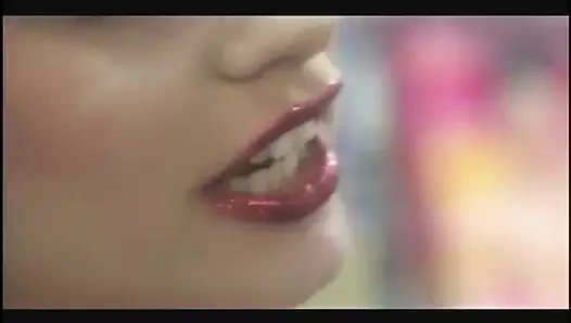 Gina Ryder sıçratılmış feat için binerken büyük göğüslerini sallanan kovboy kız arkadaşını siktiriyor. Gina Ryder, Kurt Lockwood - sapık orta yaşlı seksi kadınlar