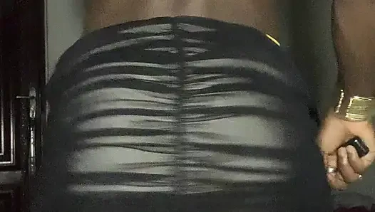 Ateşli seksi dans zenci genç kız mini etekli yağlı ıslak amcık gösterileri ile azdırıyor