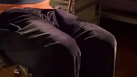 Çıplak, kaygan ve sert