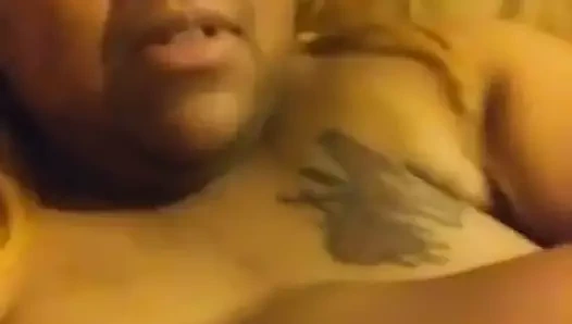 Siyah bbw büyük meme uçlarını gösterir - tiara danielle cox