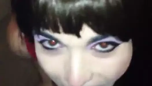 siyah horoz için korkak kız