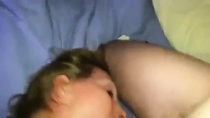 Sürtük orta yaşlı seksi kadın boşalıyor