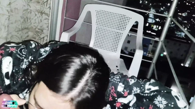 Balkonda lezzetli açık havada sakso (teşhirciliğe bayılıyorum)