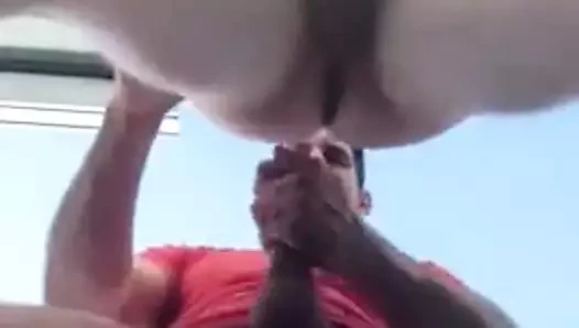 Seksi sporcu thug dışarı boşalmak ırkları