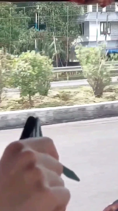 Olgun sarışın eş günlük seksin tadını çıkarıyor