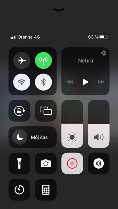 Azgın uselles klitoris kadın kılıklı sürtük