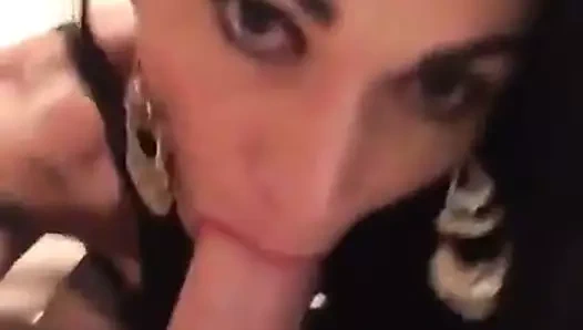 Lanet adam o bazı güzel deepthroat.mp4 verir