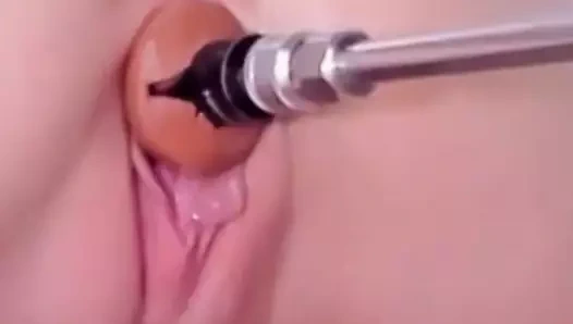 Hintli sulu sıkı amcık orgazmı