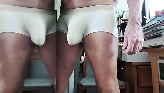 Ayaklarım seni boşaltmak için burada