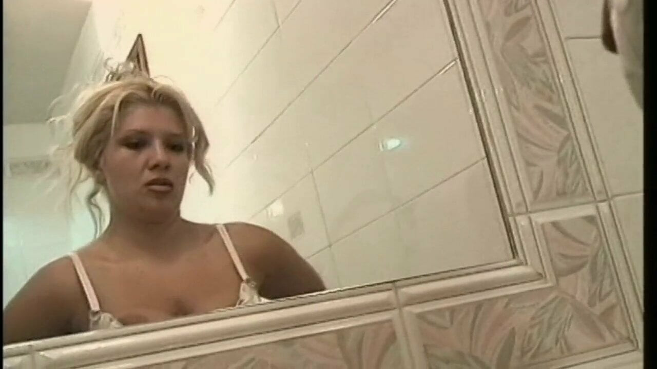 Italia lesbica - sahne #02 - (orijinal restyling hd versiyonu)