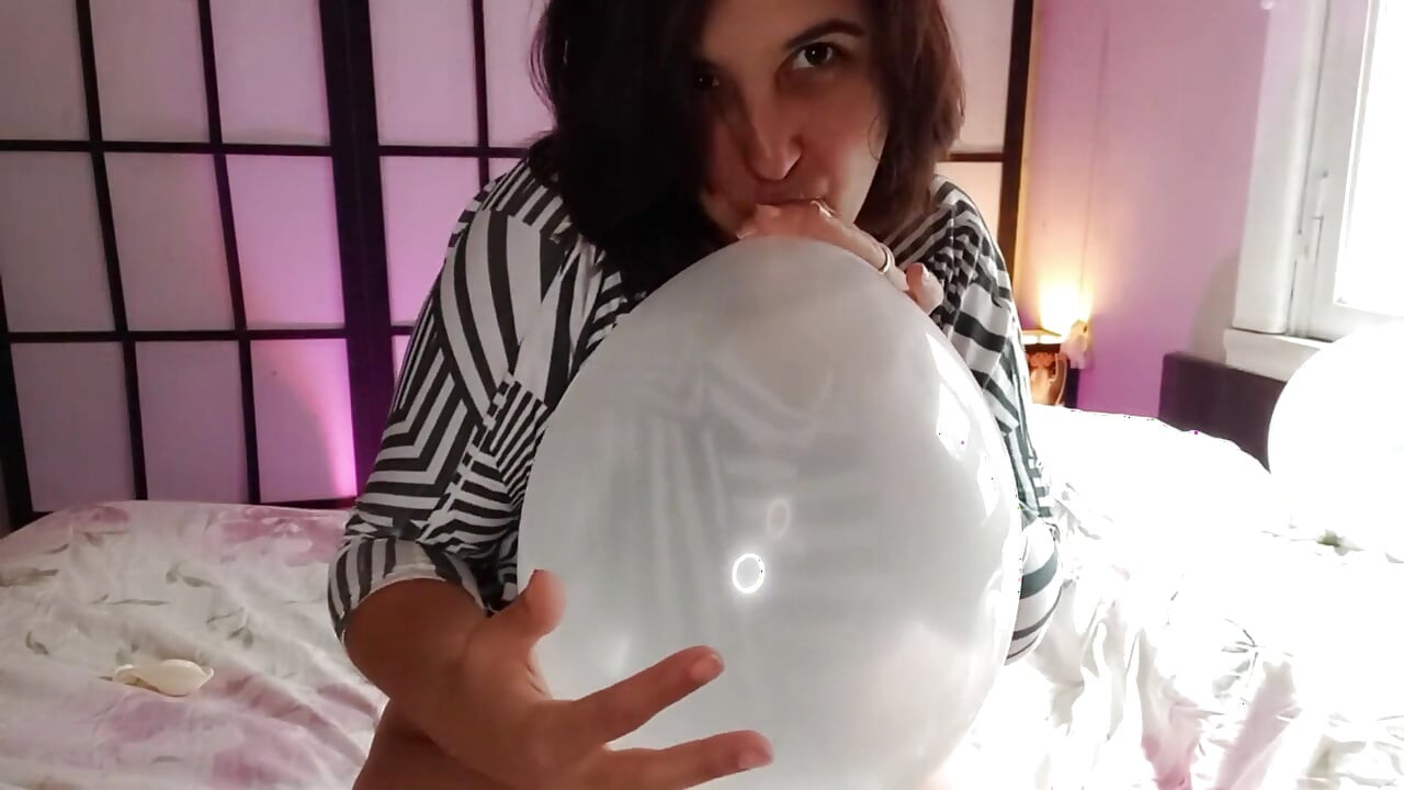 Öpücük yalama tükürük balonları pop olmayan - tavşan looner