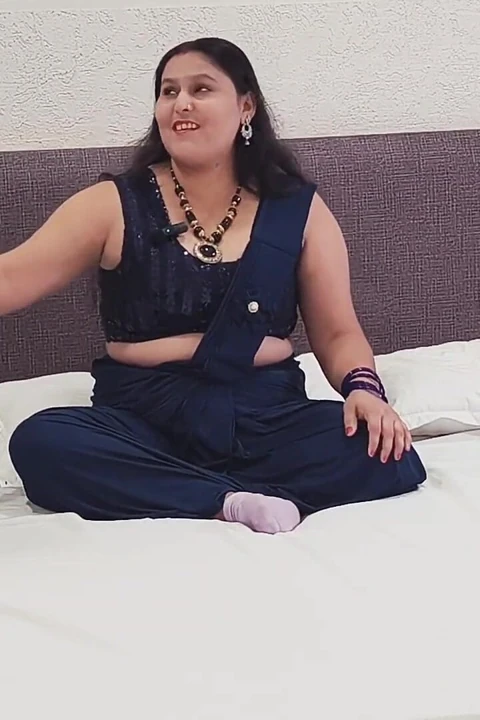 Saas Ki Otel Oda Me Chudai