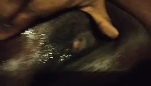 klitorisimle oynamayı seviyorum