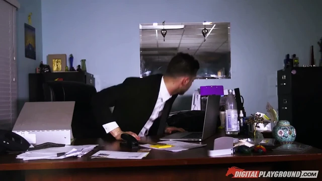 Digitalplayground - Azdırma Veronica Rodriguez Seth yüze boşalmadan önce amını parmaklamanın tadını çıkarıyor