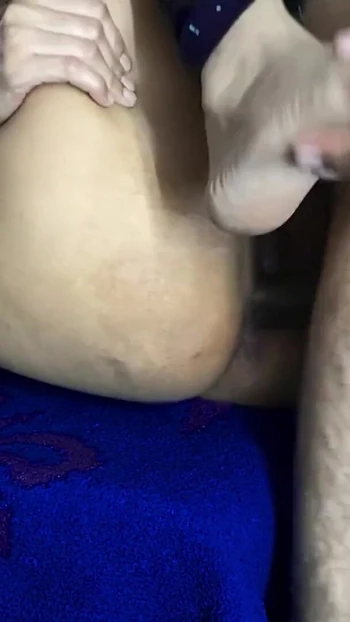 Must-share moment from "Mote lund wale uncle ne meri didi ki chut faad di"