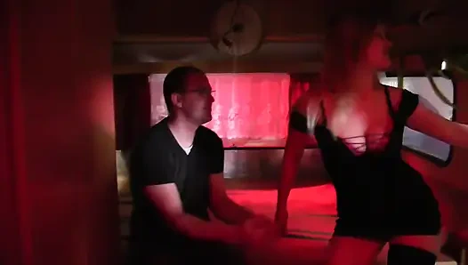 Mindy Sheiny Mindy Wohnwagen Gefickt